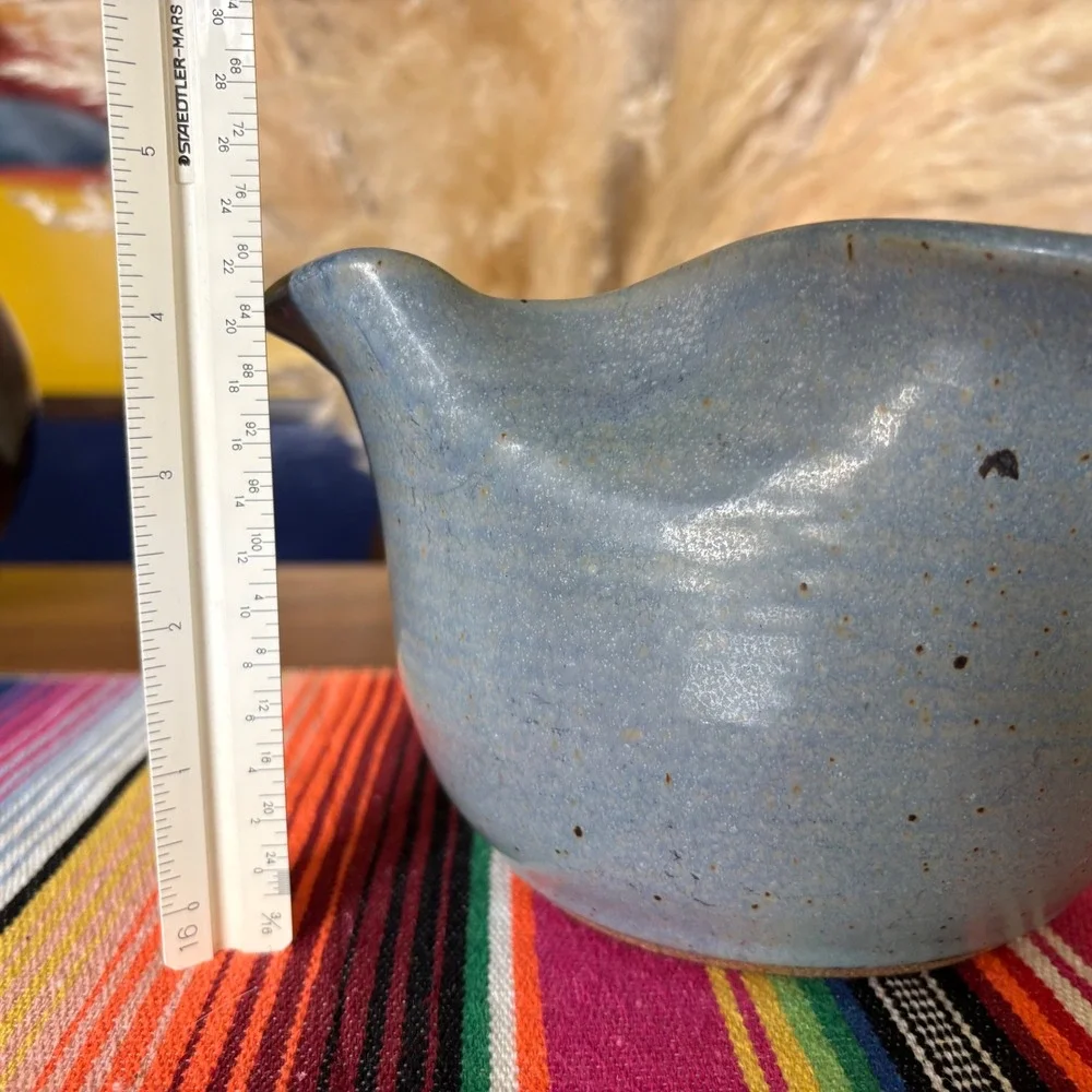 Studio Pottery Batter Bowl Blue Cream Speckled Glaze Stoneware Mixing Spout 7in